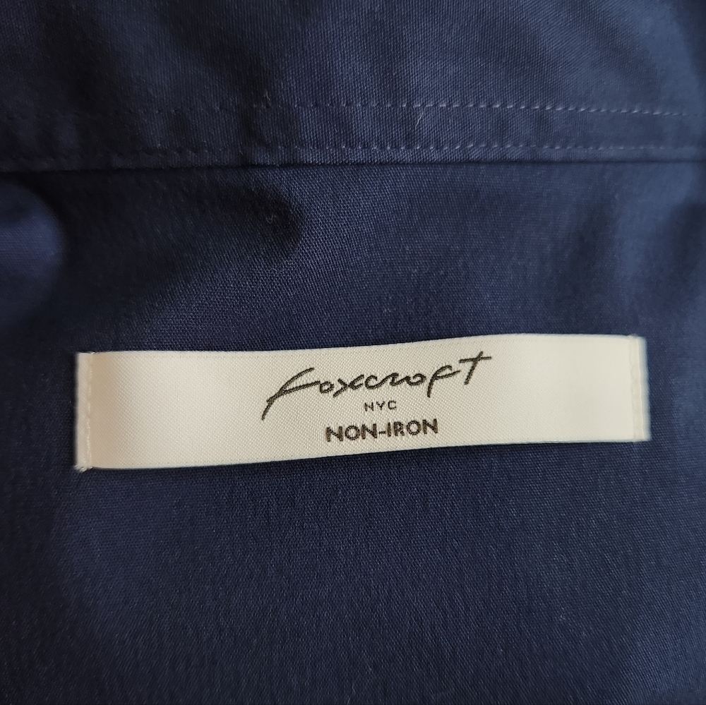 Foxcroft NWT Taylor Sleeveless Button-up No Iron Shirt In Navy Womens Size 8 - Picture 4 of 9
